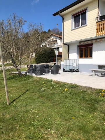 Nid D'Abeilles Apartment Tramelan Luaran gambar